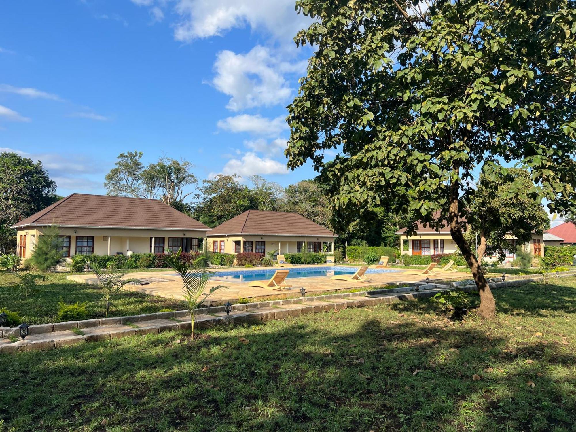 Tanzania Safari Lodge Аруша Экстерьер фото