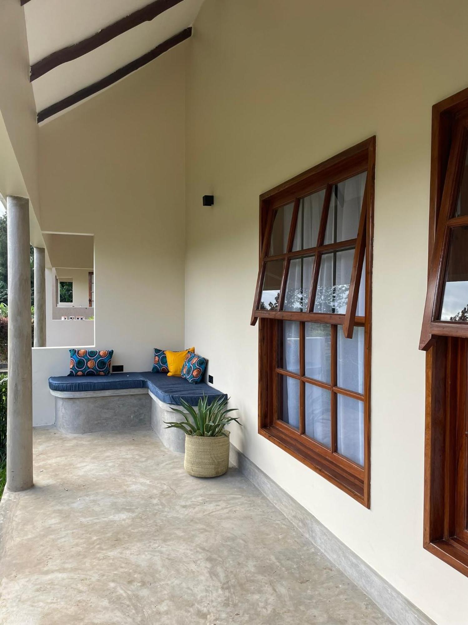Tanzania Safari Lodge Аруша Экстерьер фото